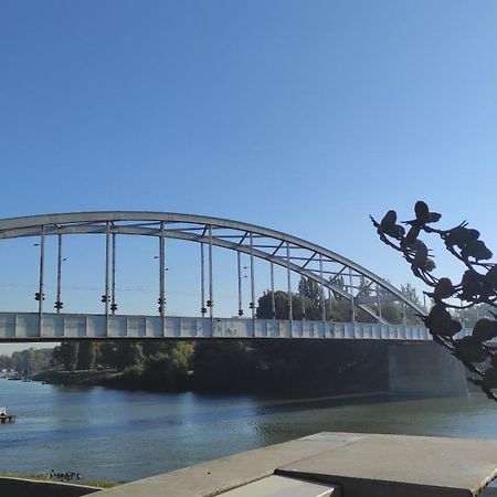 Romantic Riverview Bestern سيغيد المظهر الخارجي الصورة